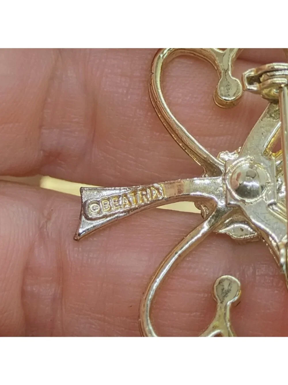 Vtg Lot of 4 Gold Tone Lucky Shamrock Four Leaf Clover Brooches Beatrix Gerry's